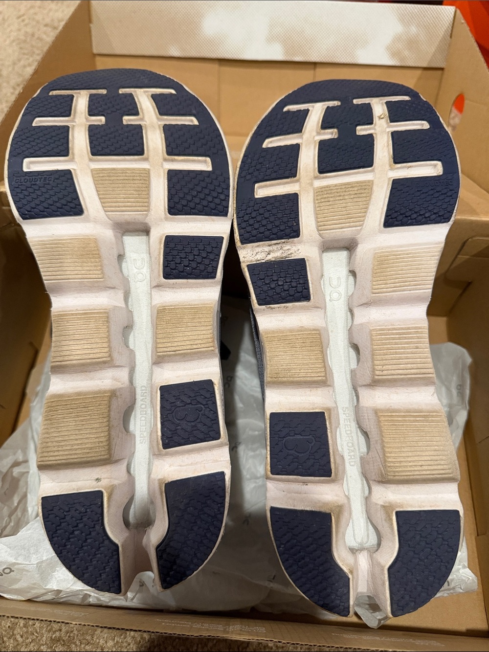 On cloud cloudswift size 12 good used condition - Picture 3 of 3